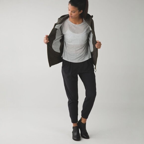 LULULEMON SCUBA HOOIE III IN HEATHERED DEEP CAMO SIZE 10 - Picture 3 of 6